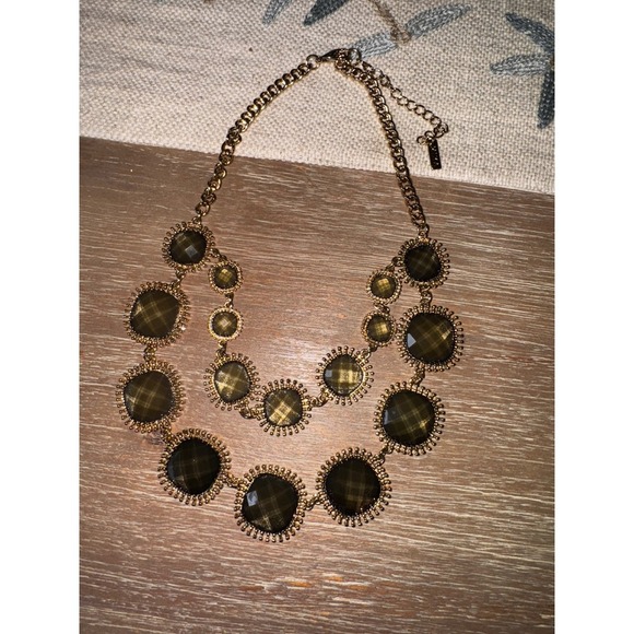 MIKA Statement Necklace Gold Tone Green Faceted Jewel Collar Chain - Picture 1 of 4